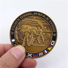 Boş Metal Emaye Noel Mücadelesi Parası